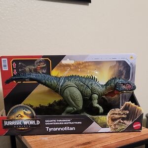 Mattel Jurassic World Tyrannotitan Dinosaur Figure - Green and Black
